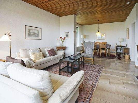 ...Essbereich mit...