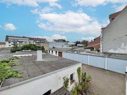 Blick auf die Garagen