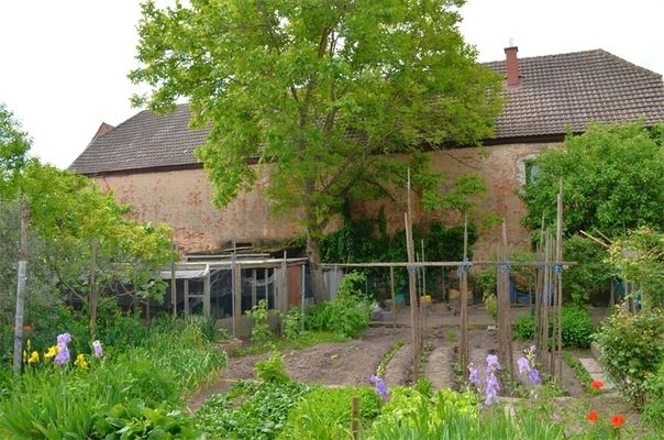 Rückseite Wirtschaftsgebäude