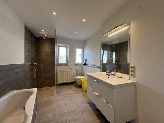 Wohnung-Großen-Linden-Eichendorffring-19-Badezimme