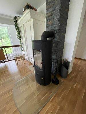 effizient heizen, gemütliche Atmosphäre und dekorativ: der Schwedenofen