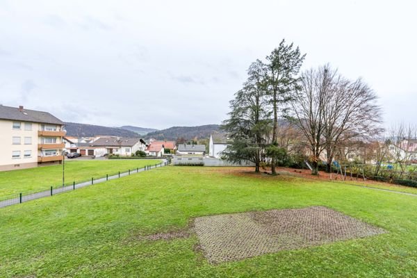 Balkonaussicht (Wohnzimmer)