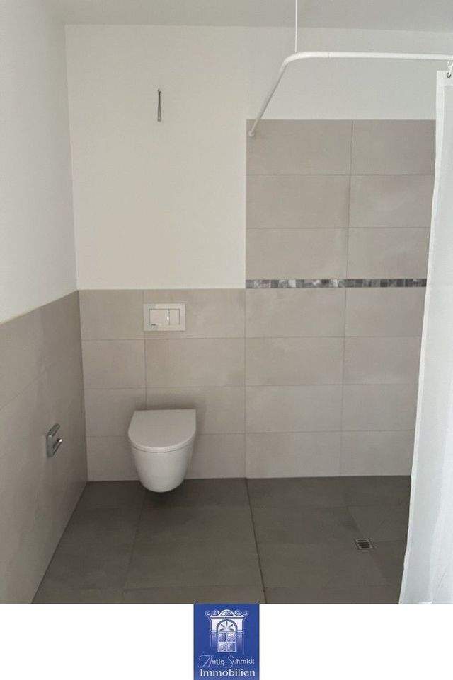 Kuschelige Neubauwohnung im Erstbezug! EBK, Balkon, Fußbodenheizung, Vinyl! - Photo 2