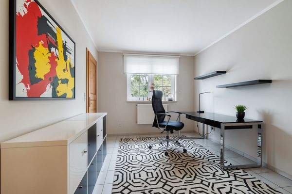 Zimmer Erdgeschoss - (KI generiert)