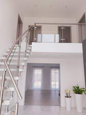 Ansicht v. Eingangsbereich Bild 2.jpg