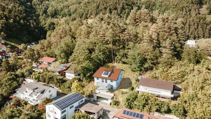 Exklusives Hanggrundstück