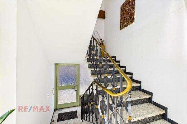 Stiegenhaus | Top 3 | Haus 2