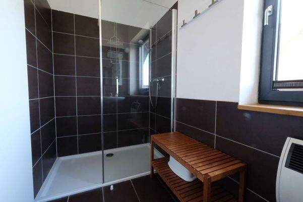 5BE8A09E-3976-4743-8704-4F83FF7B9C0D-8432-000009E2FA00B7E5