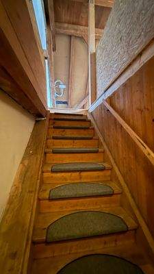 Treppe zum Dachboden