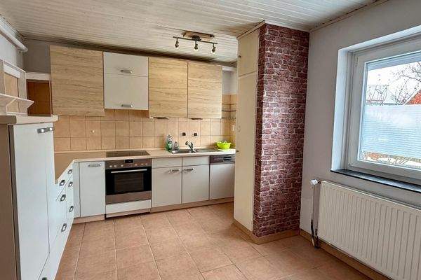 Ihre geräumige Küche.