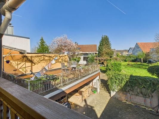 Blick vom Balkon im OG