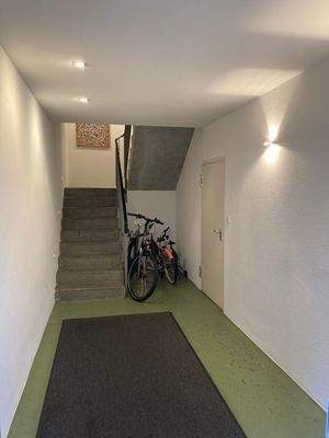 Treppenhaus mit Fahrrädern