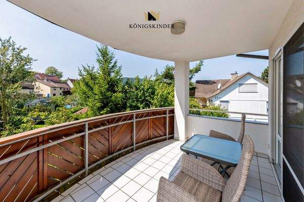 EG: ...mit Zugang zur Loggia