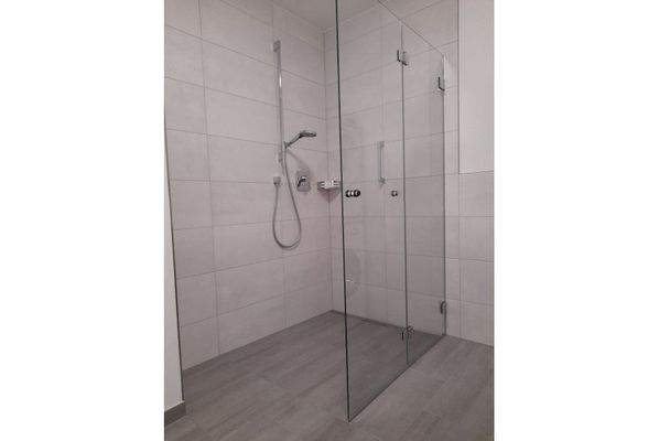 Beispiel Bad - Dusche (o.Gew.)