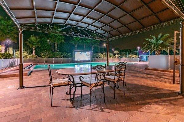 Luxusvilla-am-gardasee-kaufe_villa-am-gardasee-kaufen-haus-am-gardasee-kaufen_exklusive-Villa-am-gardasee_luxus-villa_luxusvilla-am-gardasee_villa-mit-panorama_villa-in-desenzano_comprare-villa-lago-di-garda_vendere-villa-lago-del-garda_Villa-di-lusso_Lag