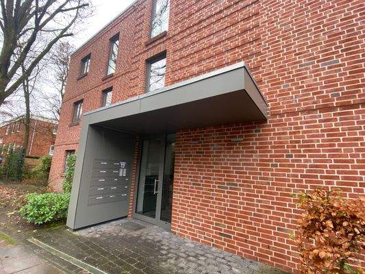 ST 27.11.2025 RTW 16 Aussen 3.jpg