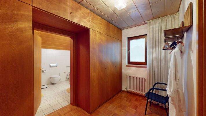 Hochw. 1FH, DG Schrankraum