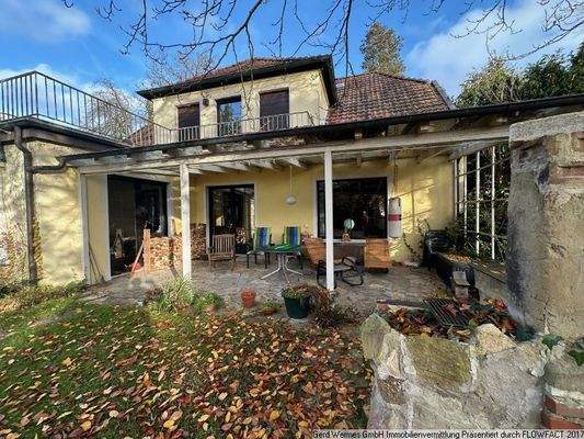 überdachte Terrasse