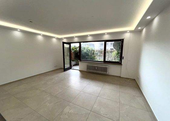 Der Zugang vom Wohnzimmer zur Südterrasse