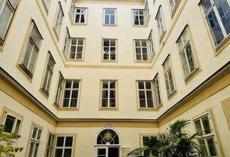 20251013_094427672_iOS