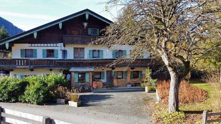 Bauernhaus mit Freizeitwohnsitz.jpeg