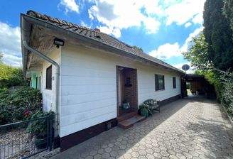Eingang / Zufahrt Carport