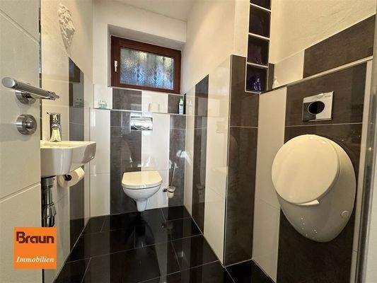 1-2 Familienwohnhaus, VS-S, WC EG