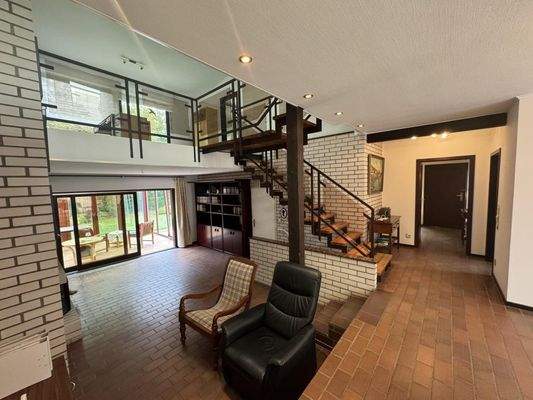 offener Wohnbereich mit...