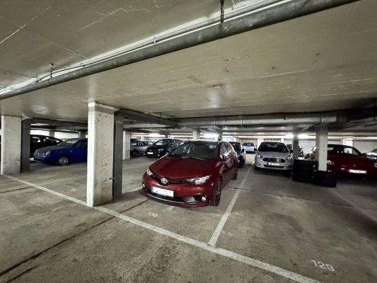 Tiefgaragenstellplatz