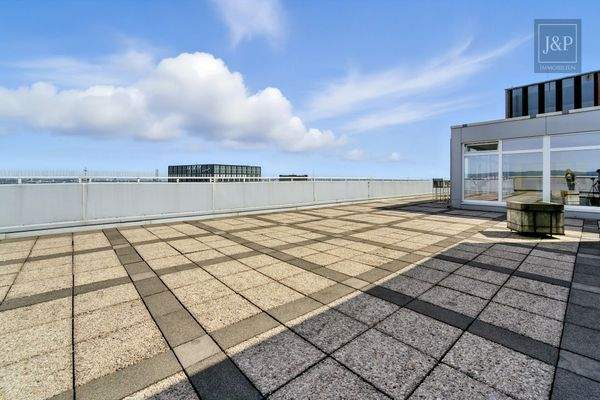 Nutzbare Dachterrasse