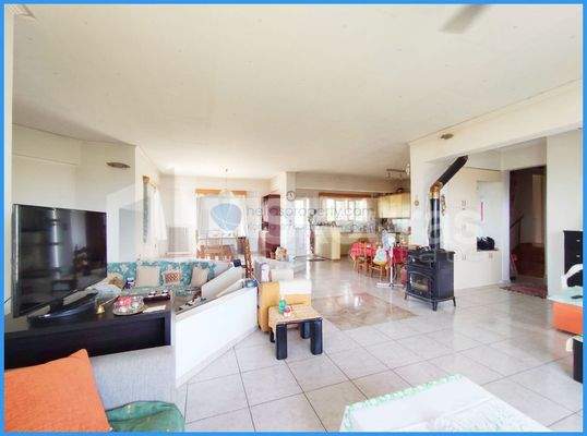 img_d4c1f53b-089e-434a-9c04-2029a194bf81