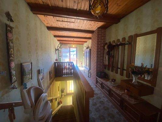 Vorzimmer_OG_mit Treppenlift