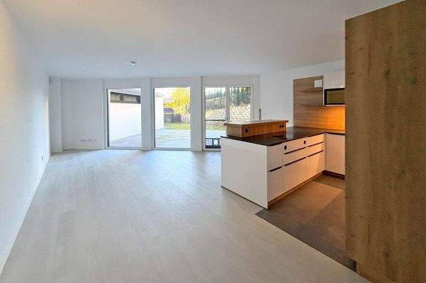 Das Herzstück, der großzügig geschnittene Wohn-/Essbereich ...