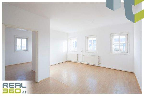 Wohn- und Esszimmer inkl. Küche (vor Sanierung)