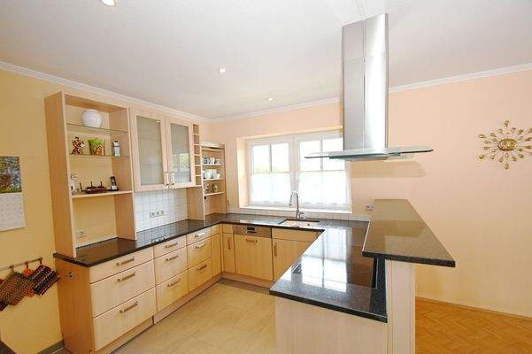 EG Offene Einbauküche