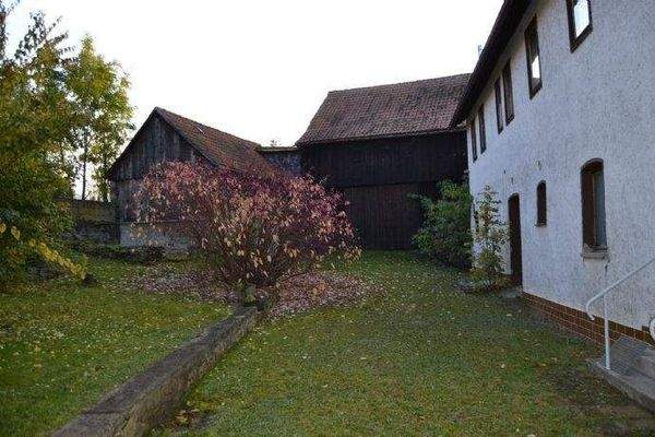 Innenhof zur Scheune