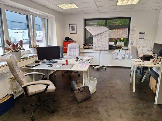 Büro 1-1.jpg