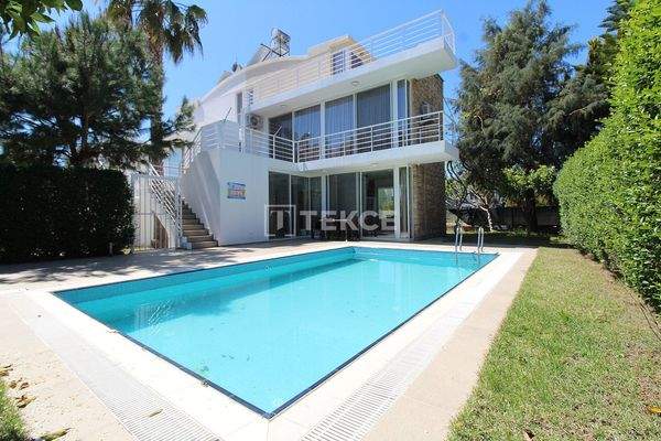 Furnished Triplex Villa with Pool in Kadriye Antalya