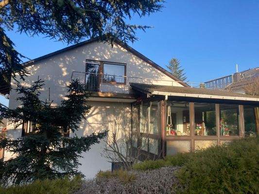 Ansicht Seite mit Wintergarten