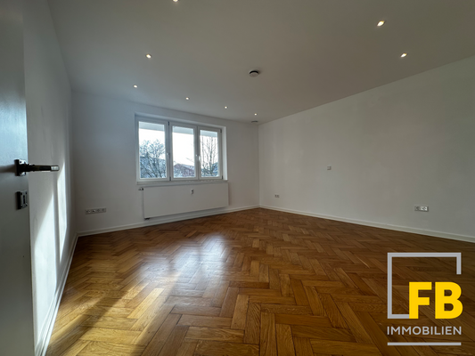 Schlafzimmer mit direkter Verbindung zum Bad