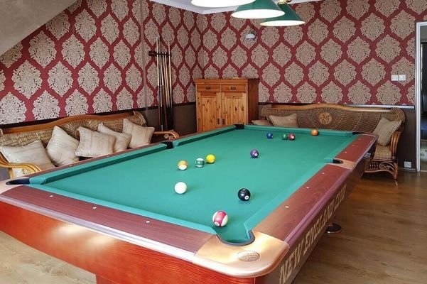 Aufenthaltsraum Billiard