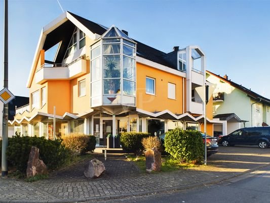 9 Stellplätze