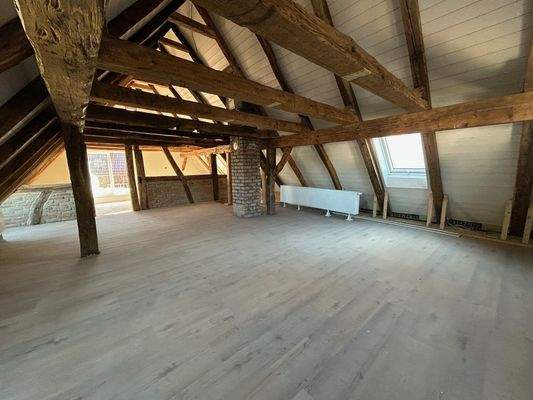 Wohn-Essbereich im Dachgeschoss