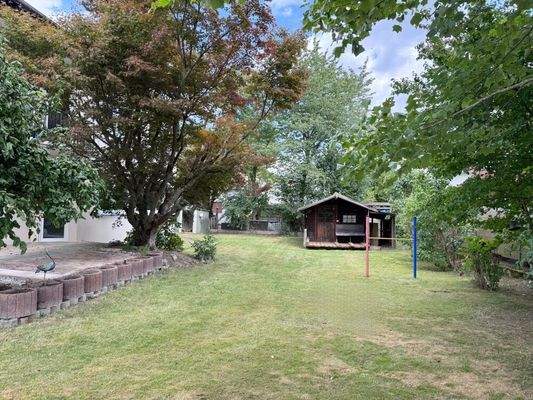 V006-2025_Gartenidylle_3