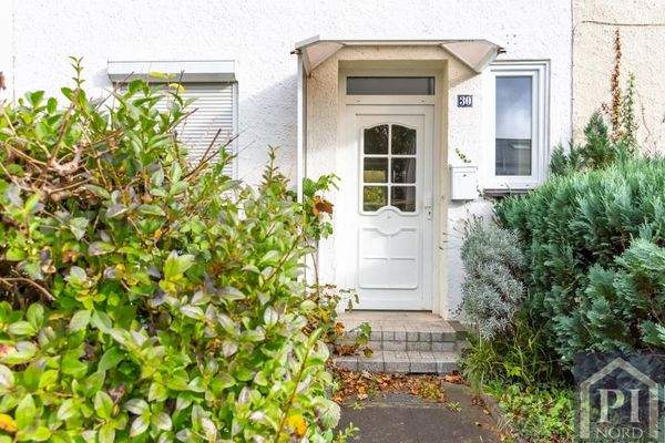 Überdachter Eingangsbereich