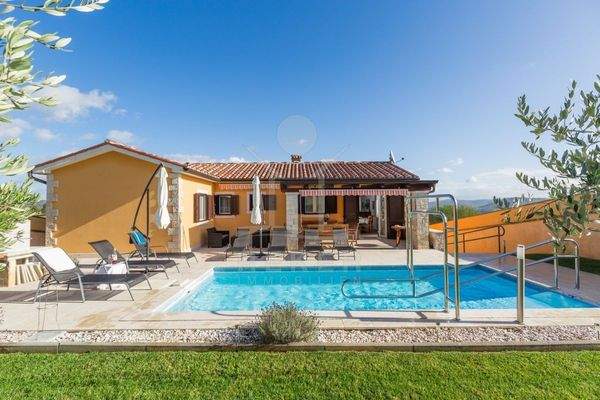 Traumhafte Idylle mit Panoramablick in Vižinada