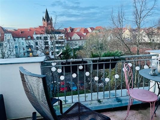 Über den Wolken (1.Balkon, strassenseits)