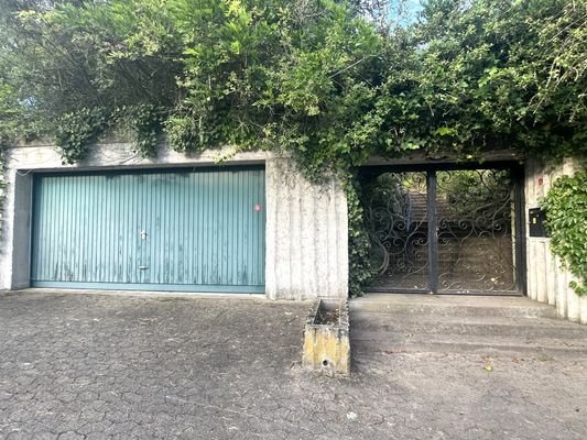 große Garage