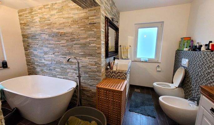 Bungalow 1 Badezimmer.jpg