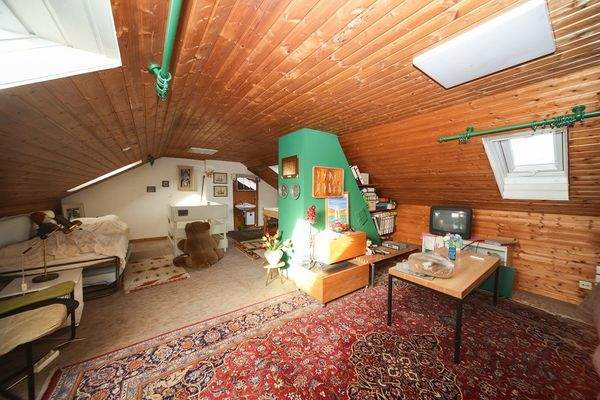 Dachgeschoss ausgebaut (Nutzfläche)